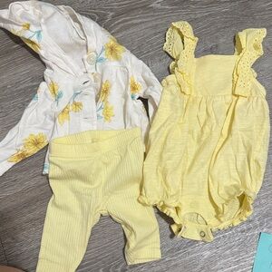 Carter's Yellow and White Floral Kids Matching Set